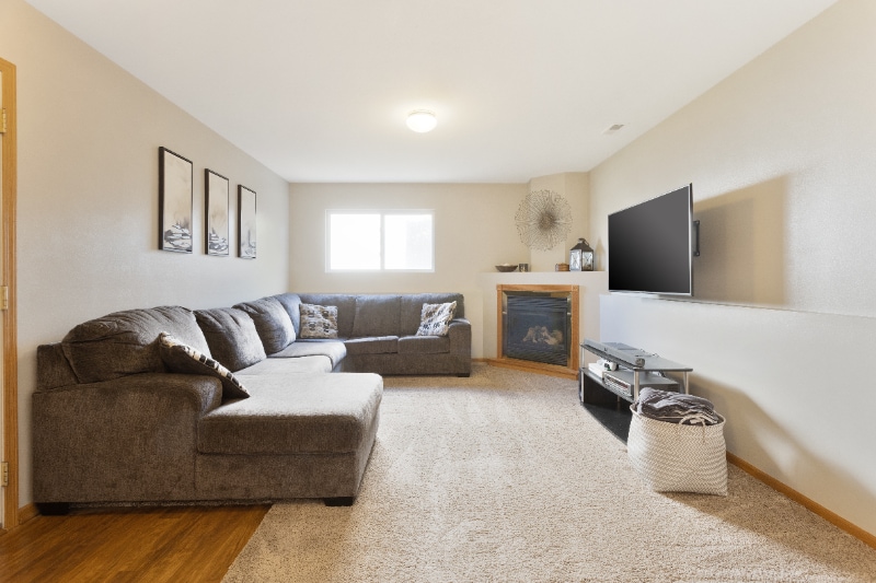 Building Photo - 15614 Cottonwood Ave