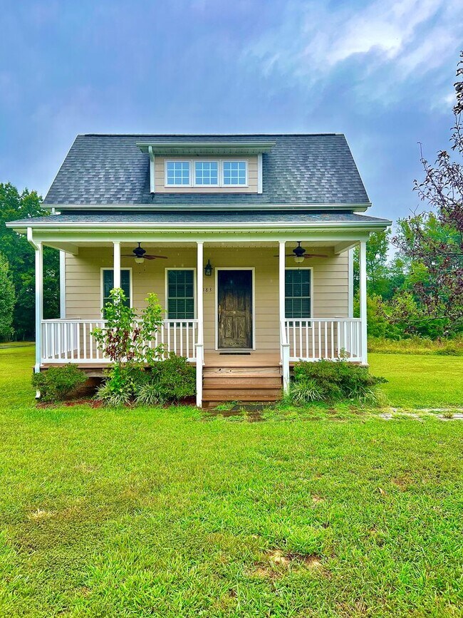 Building Photo - South Boston Cottage For Rent
