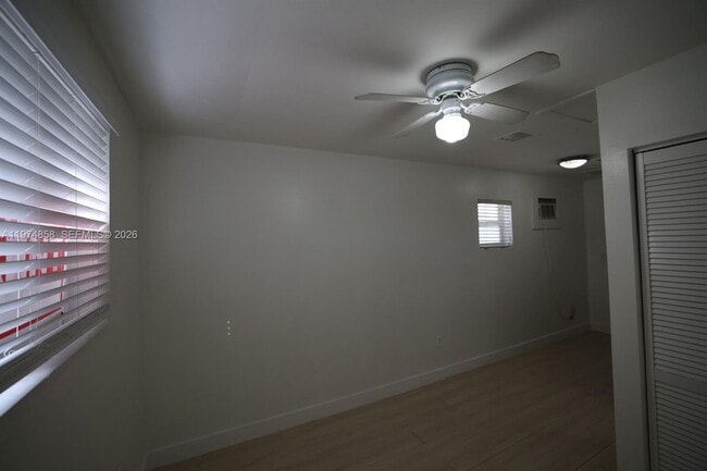 Building Photo - 4521 SW 5th Terrace