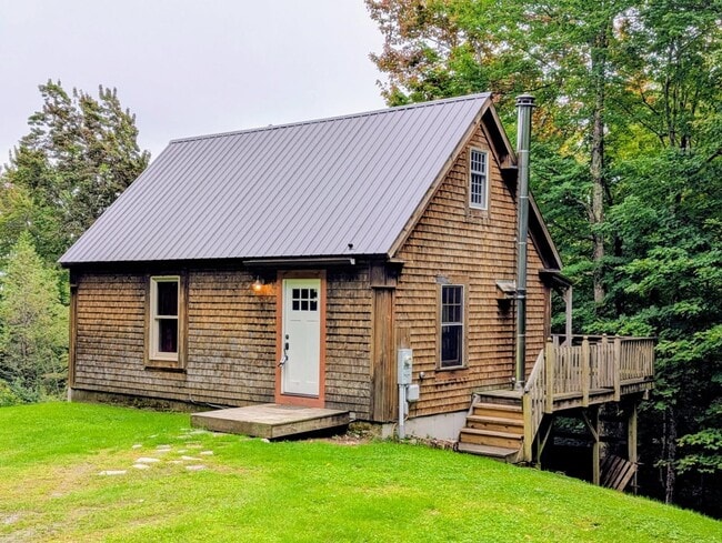 Building Photo - 137 Old Jay-Montgomery Rd