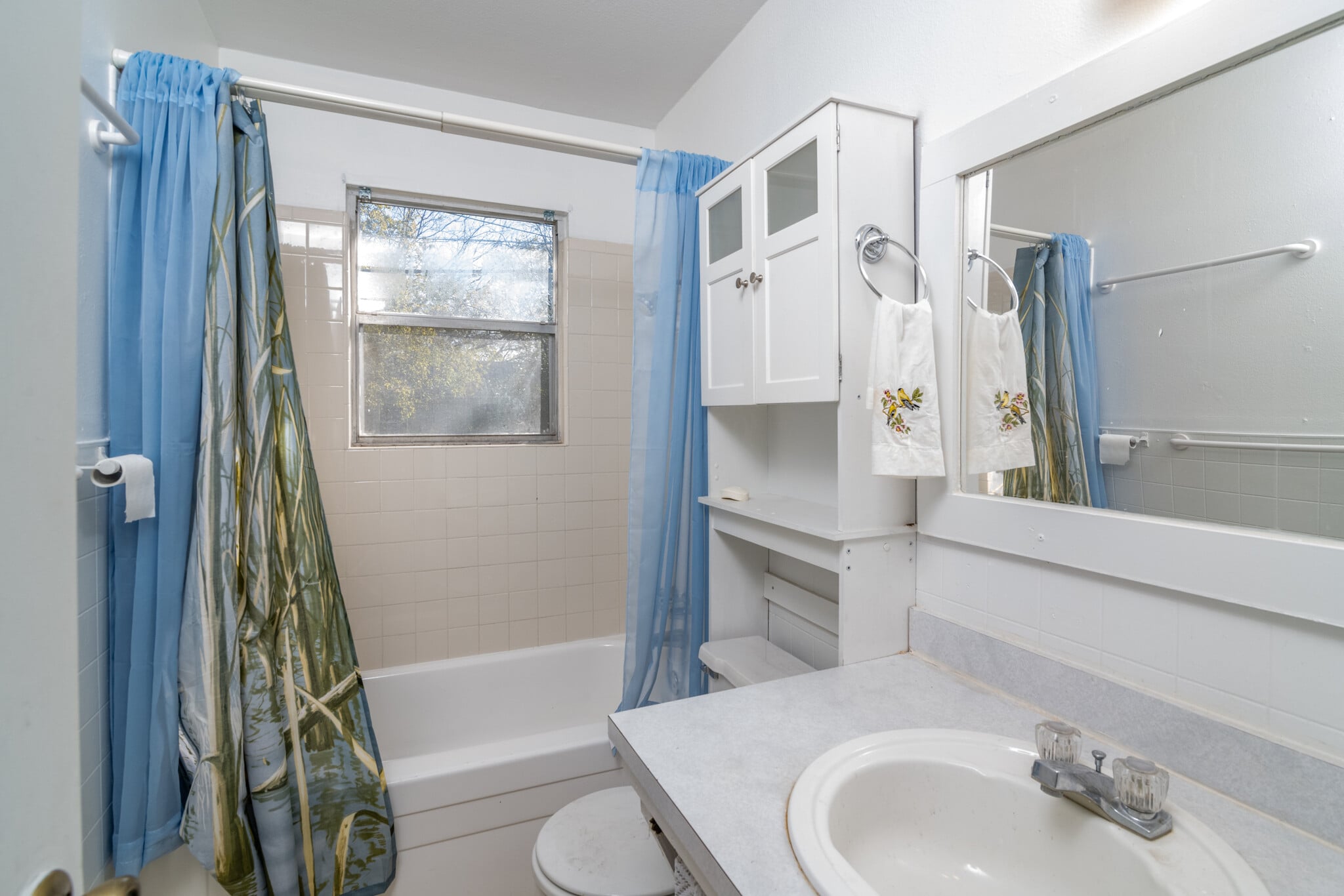 Bathroom - 1005 S 3rd St