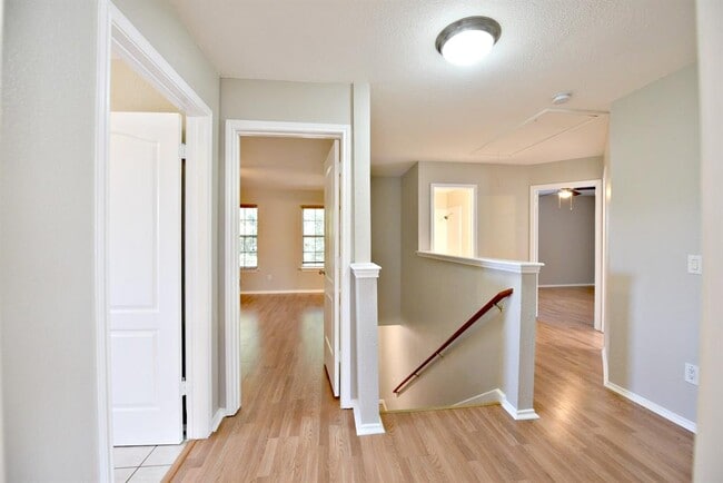 Building Photo - 3627 Windhill Loop