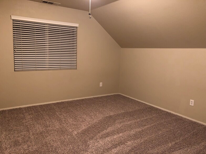 Building Photo - 2789 Revere Ln