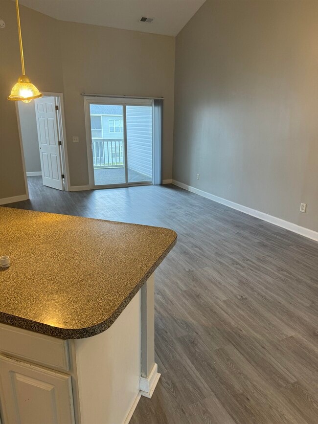 Building Photo - 101 Westhaven Dr