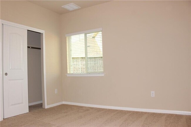 Building Photo - 1024 Palo Duro Loop