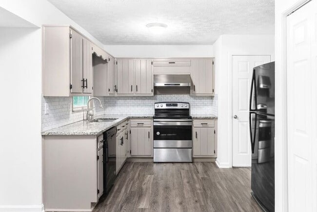 Building Photo - 1285 Coronada Dr