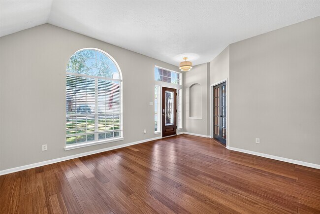 Building Photo - 16431 Red Crest Dr