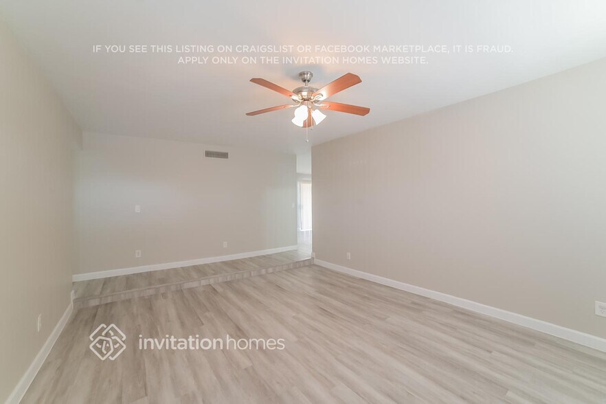 Building Photo - 2925 N 86th Dr