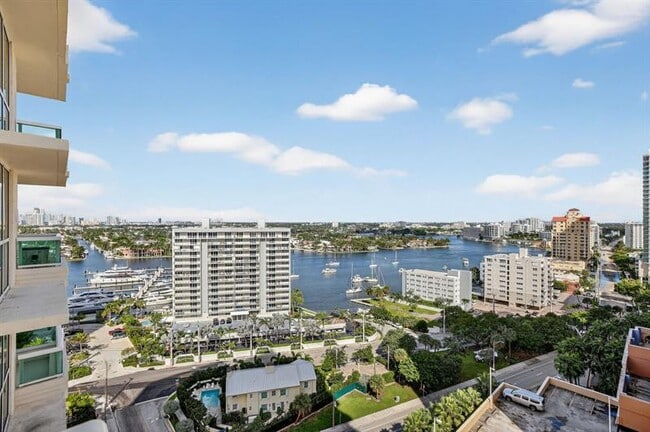 Building Photo - 101 S Fort Lauderdale Beach Blvd