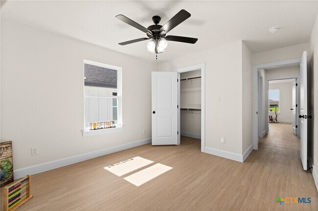 Building Photo - 2115 Blackhawk Lp