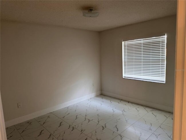 Building Photo - 145 Ocean Bluff Dr