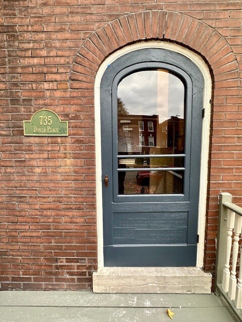 Front door - 735 Dover Pl
