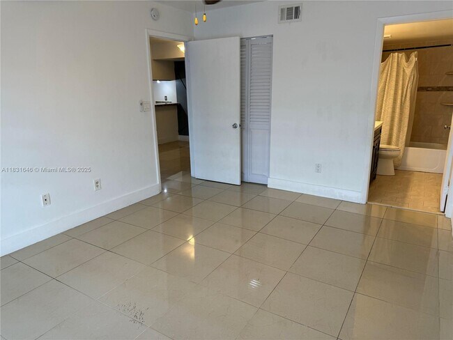Building Photo - 18216 Mediterranean Blvd