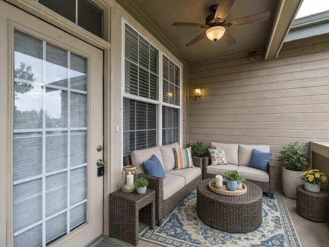 Building Photo - 1BR w/ Attached Garage & Balcony near Downtown Littleton