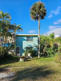 Building Photo - Beachside adventure