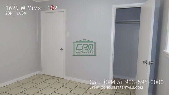 Building Photo - 1629 W Mims St