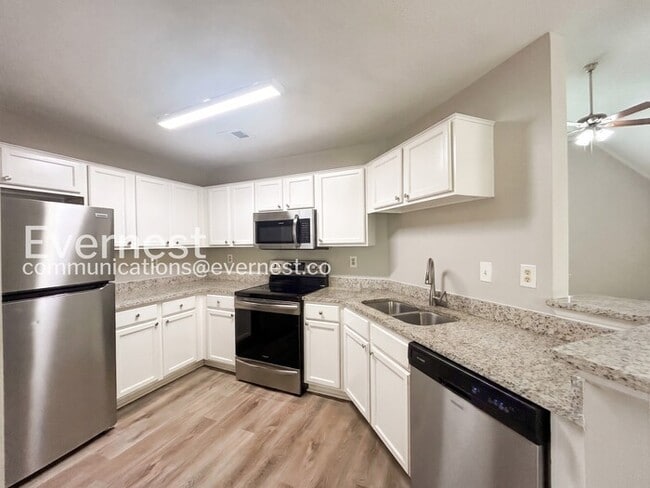 Building Photo - 1011 Painted Desert Ln