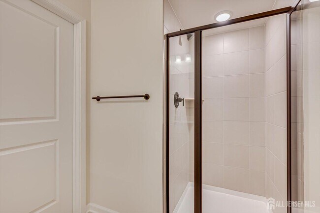 Building Photo - 317 Sadie Cir