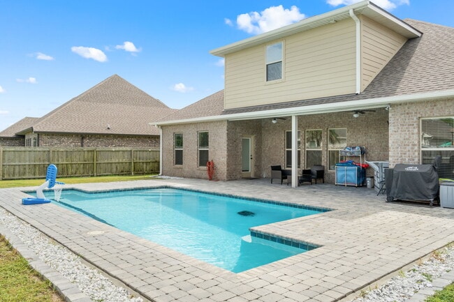 Building Photo - 1464 Sabal Palm Dr