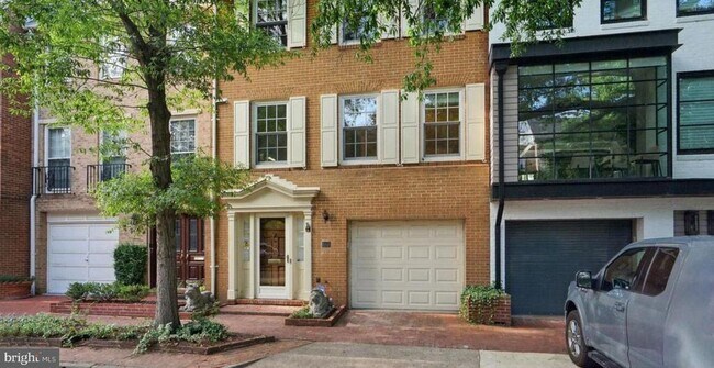 Building Photo - 109 Princess St
