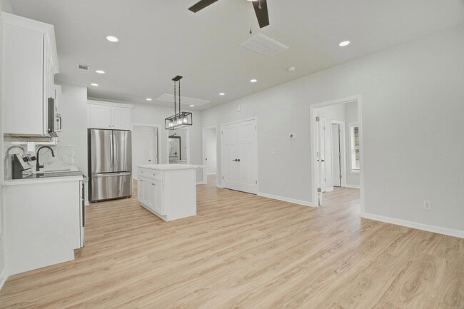 Building Photo - 4705 Boundary St