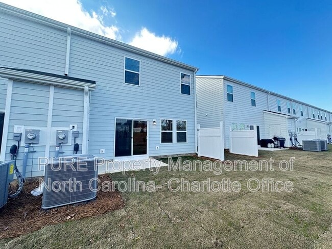 Building Photo - 1764 Braemar Vlg Dr