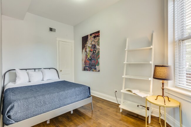 Building Photo - HEC Capital