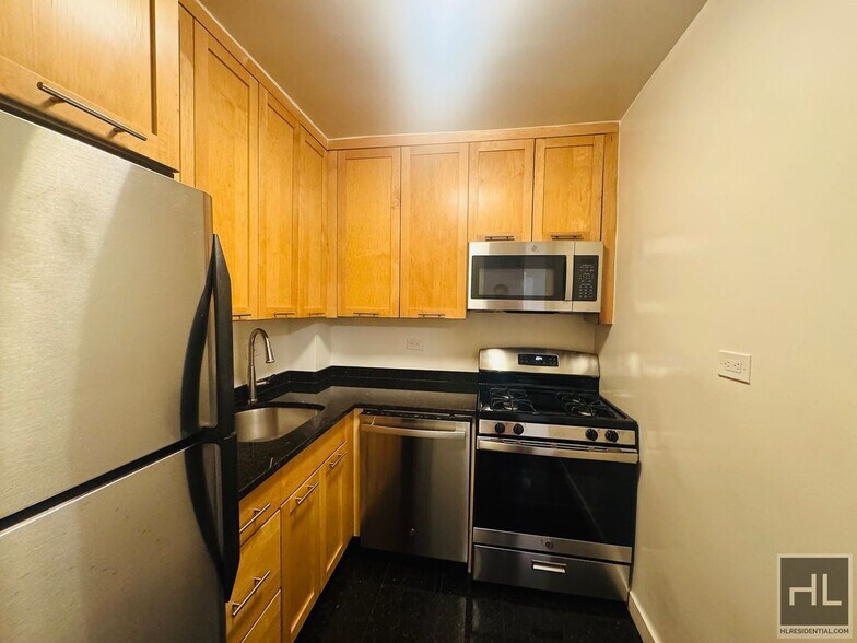 Building Photo - East 79th Street