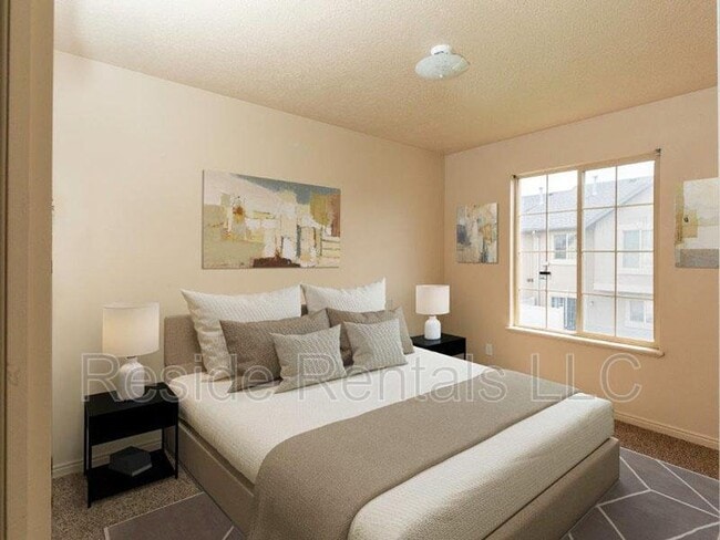 Building Photo - 1754 N 500 W