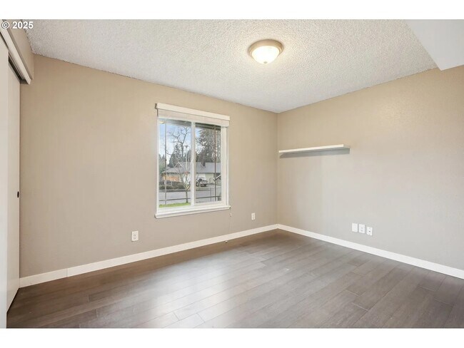 Building Photo - 15006 NE Rancho Dr