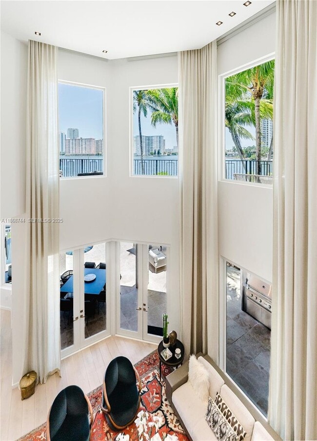 Building Photo - 3916 Island Estates Dr