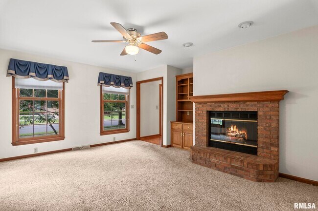 Building Photo - 1616 Hunter Ridge Dr