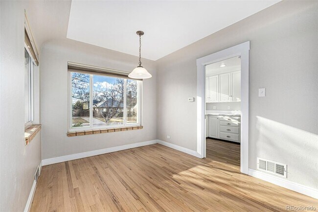 Building Photo - 1150 S Jackson St