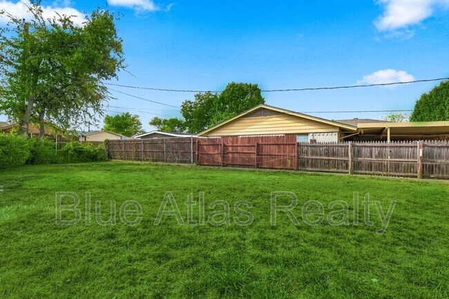 Building Photo - 3609 Galaxie Dr