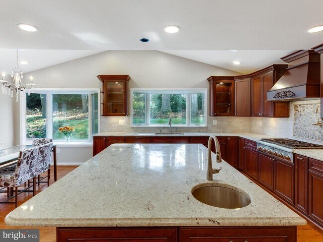Building Photo - 7705 Huntmaster Ln