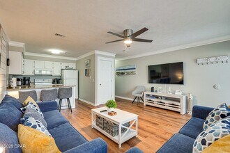 Building Photo - 17670 Front Beach Rd