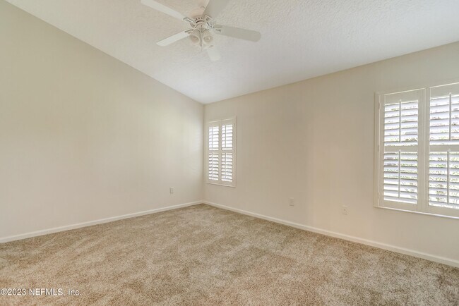 Building Photo - 608 Birchbark Trail