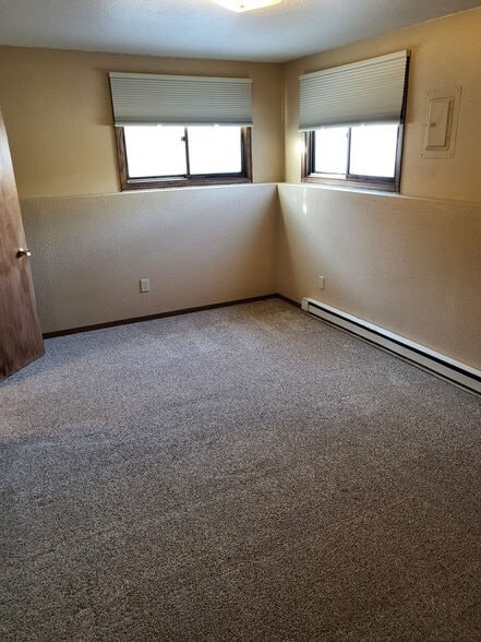 Building Photo - 1512 9th Ave N