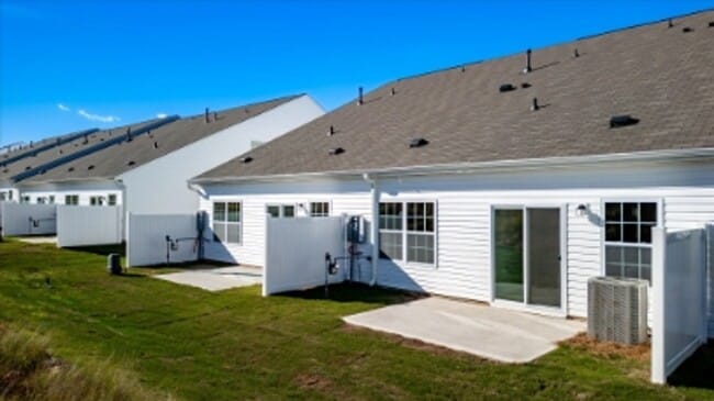 Building Photo - Stylish Living with Convenience at Your Doorstep