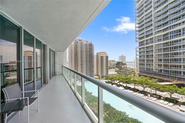Primary Photo - 475 Brickell Ave