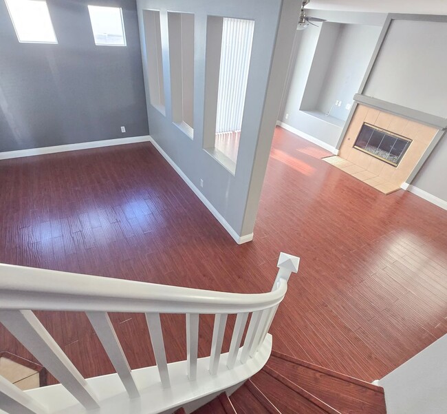 Building Photo - Save on Rent - Half Off Rent if move By No...