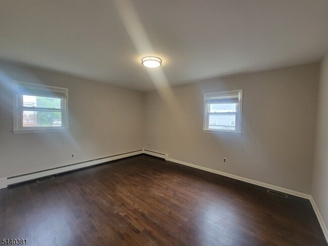Building Photo - 2 Pauline Terrace