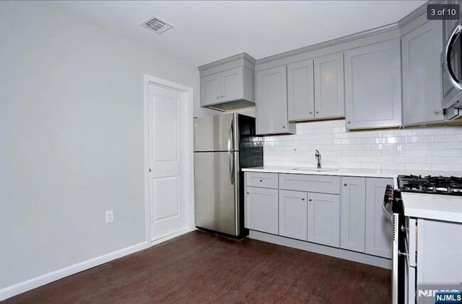 Building Photo - 471 Harrison Ave