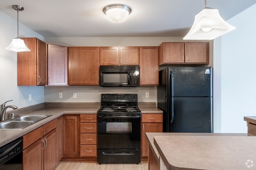 Glacier Valley at Reston Heights 6853 Littlemore Dr Madison WI 53718