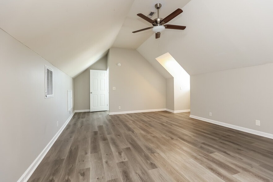 Building Photo - 2611 Hawk Eye Ct
