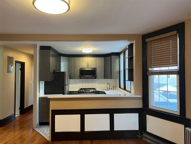 Building Photo - 87-13 135th St