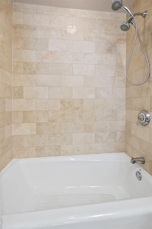 Building Photo - 195 14th St NE