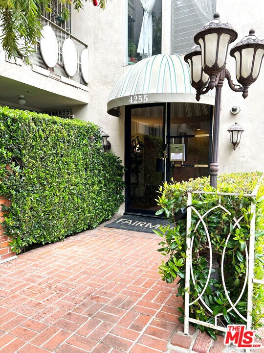Building Photo - 4255 5th St
