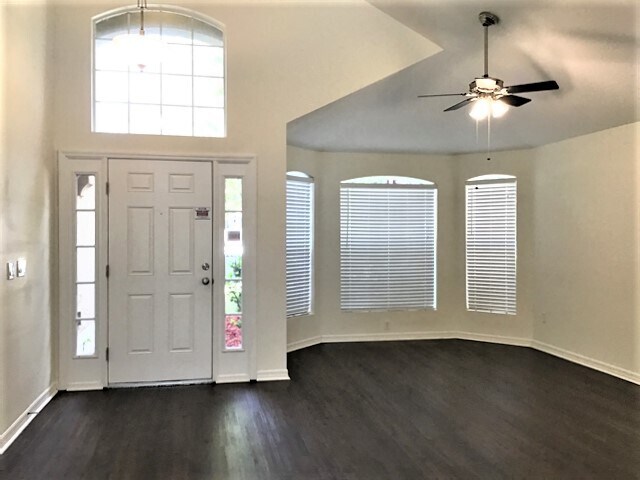 Building Photo - 15313 Stonebriar Way