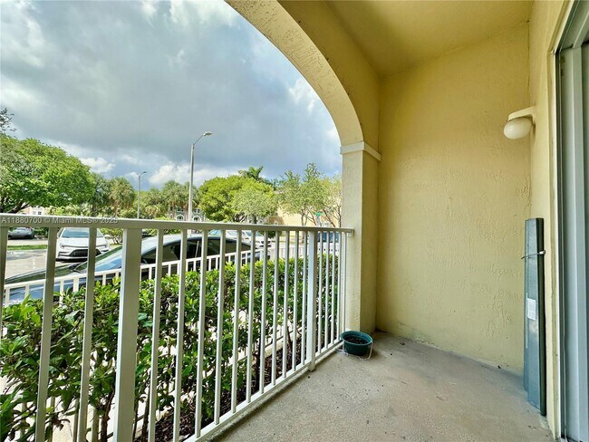 Building Photo - 10870 NW 88th Terrace
